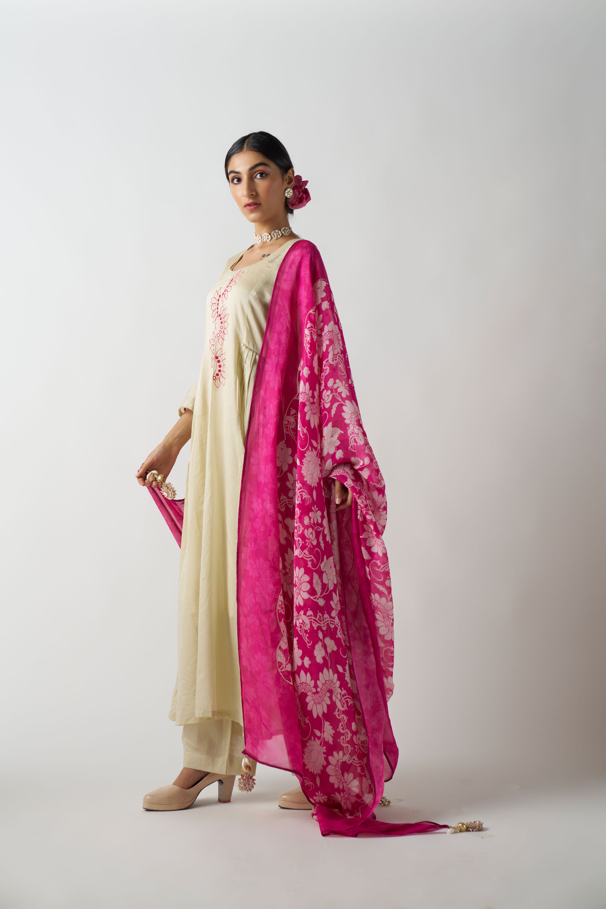 Off White 3 Piece Suit With Fuchsia Pink Dupatta