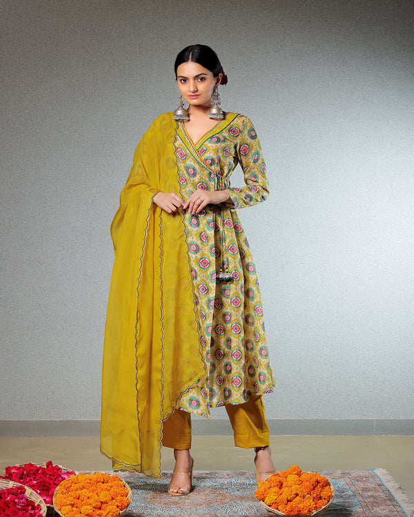 Taskeen Daffodil Yellow 3 Pcs Anarkali Suit