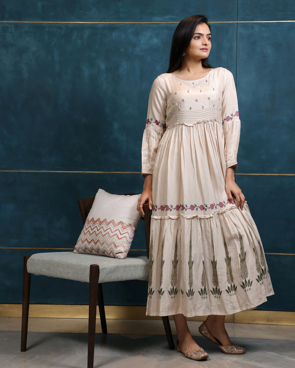Noor - Beige Tiered Printed Dress