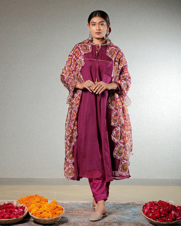 Taskeen Magenta 3 Pcs Suit With Printed Cut Work Dupatta