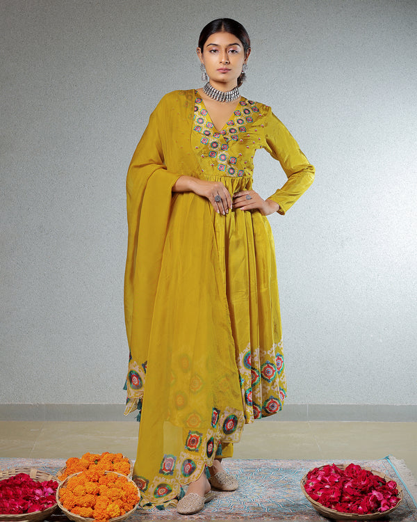 Taskeen Daffodil Yellow 3 Pcs Suit