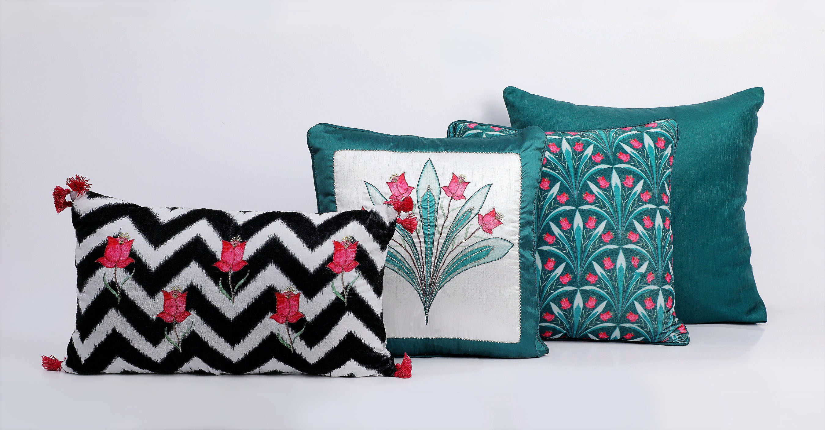 Gulab Velvet Cushion